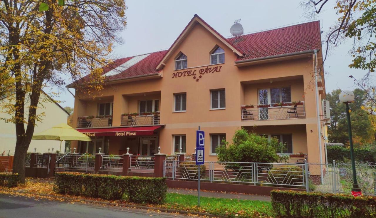 Hotel Pavai Hajdúszoboszló Eksteriør bilde