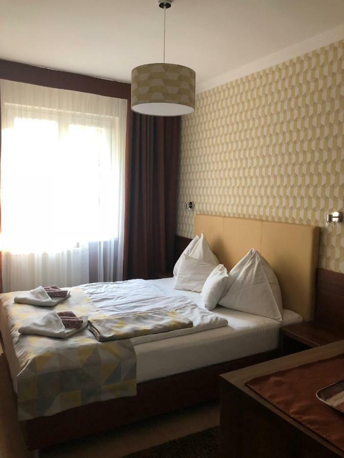 Hotel Pavai Hajdúszoboszló Eksteriør bilde
